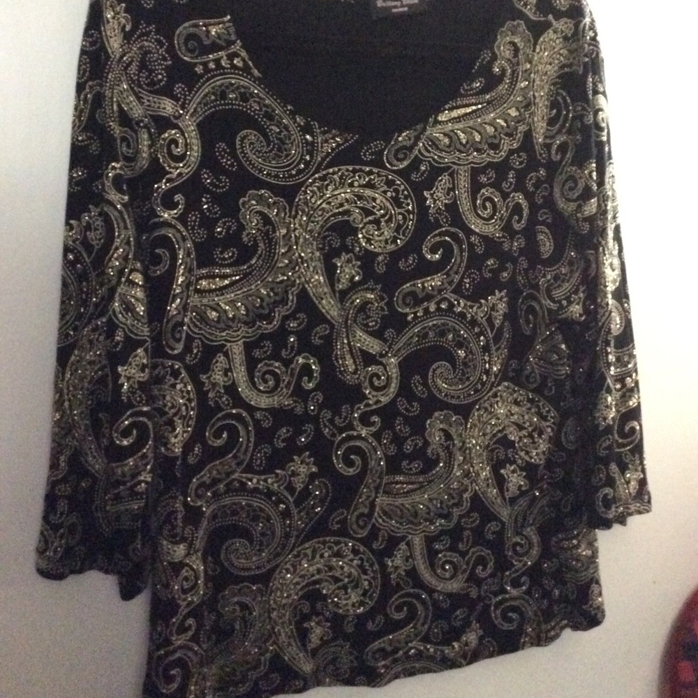 Woman’s Brittany Black 1X, black with gold shimmer